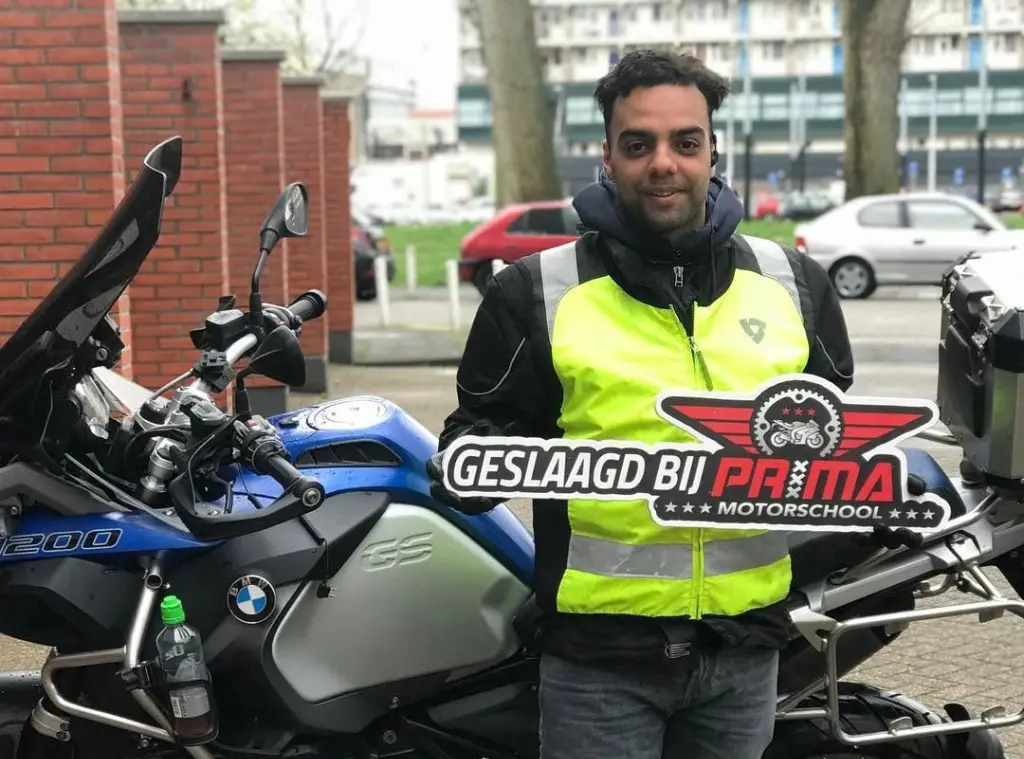 Geslaagd bij prima motorschool